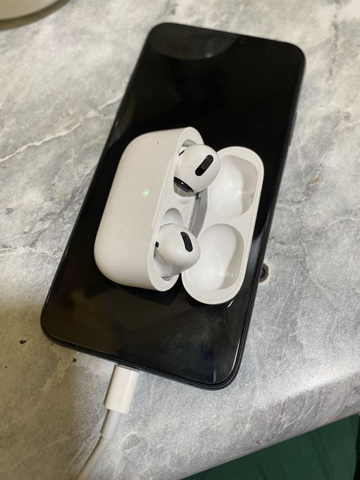 iPhone 11 pro max на запчасти