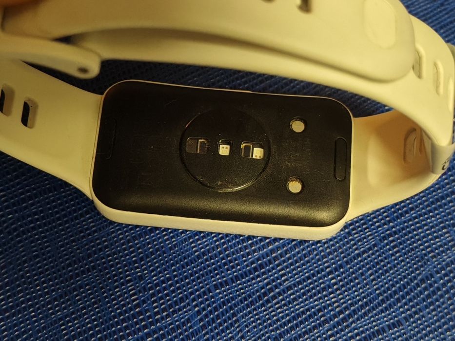Huawei band 9 смарт часовник