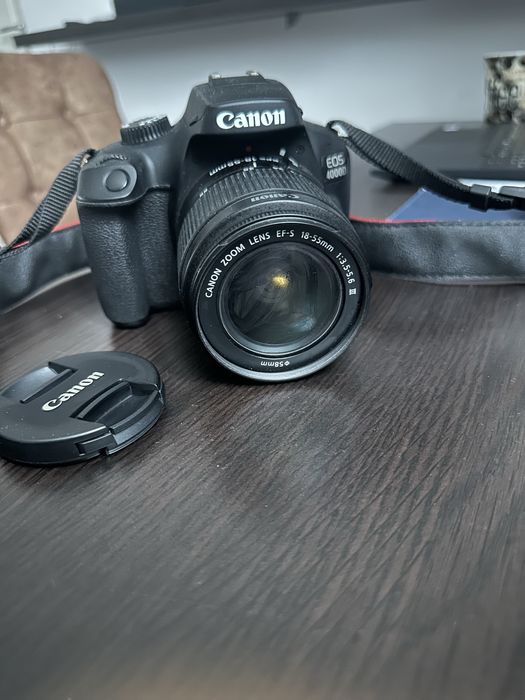 Canon EOS 4000D + obiectiv 18-55mm