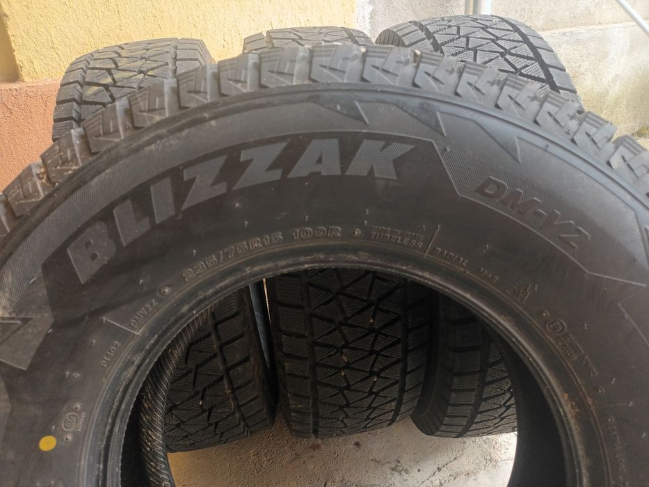 Bridgestone 235/75/15