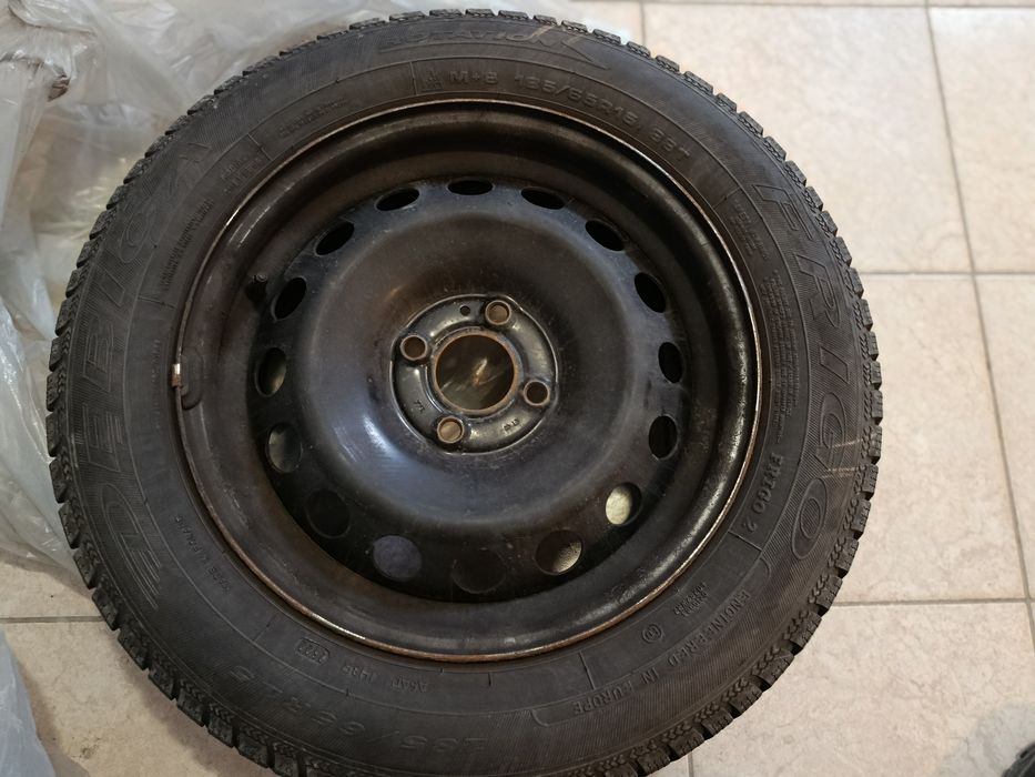 Set 2 Jannte 4 prez. + Anv. Debica 185/65 R15,