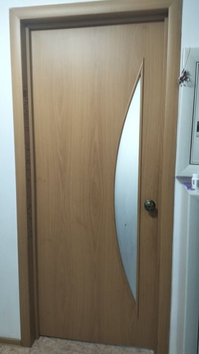 Продам двери межкомнатные