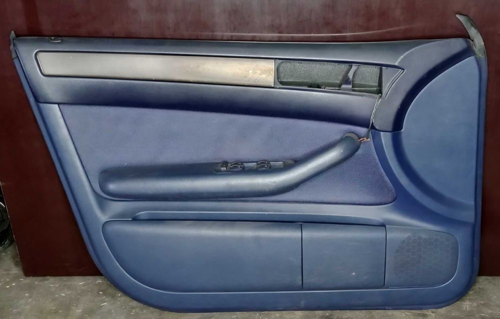 TitanAuto Audi A6 C5 дверные карты