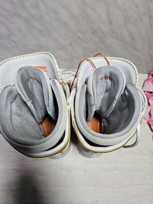 Boots 124 buti placa snowboard Thirtytwo   mărimea  40  .
