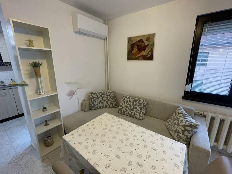 Дава се под наем Двустаен апартамент в София, Гео Милев - 55 кв.м за 600 € - Снимка #1