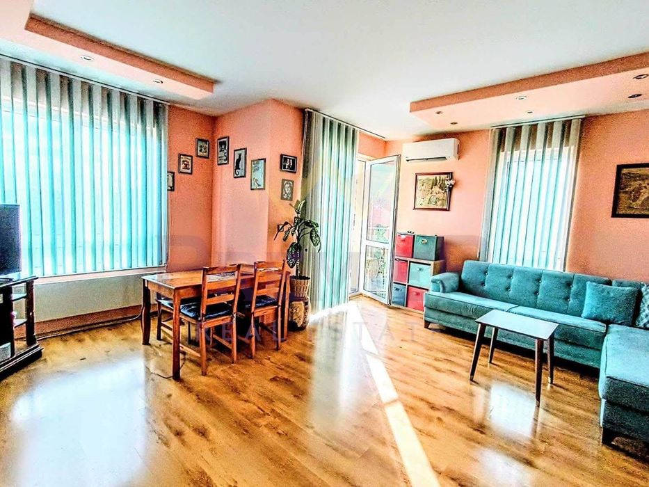 Дава се под наем Тристаен апартамент в Варна, Бриз - 90 кв.м за 747.66 € - Снимка #1