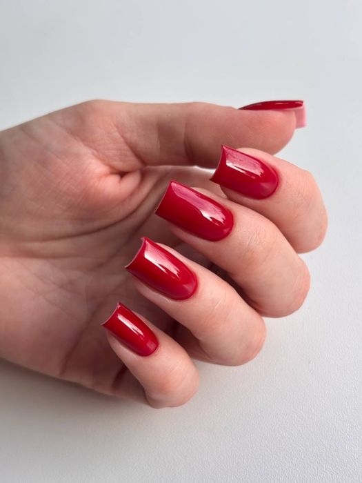 Маникюр-педикюр