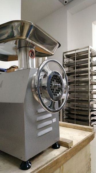 Мясорубка промышленная TK-22