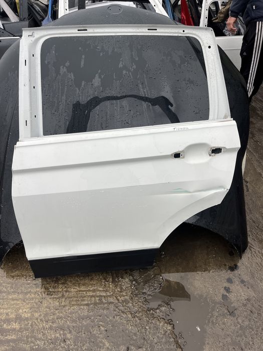 3 броя задна лява и задна дясна и предна дясна врата VW Tiguan 2 2016-