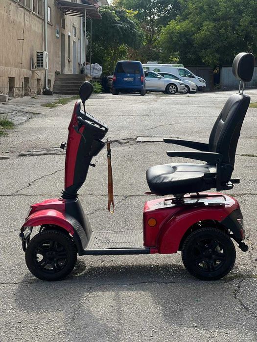 Електрически скутер а Възрастни Трудно подвижни хора