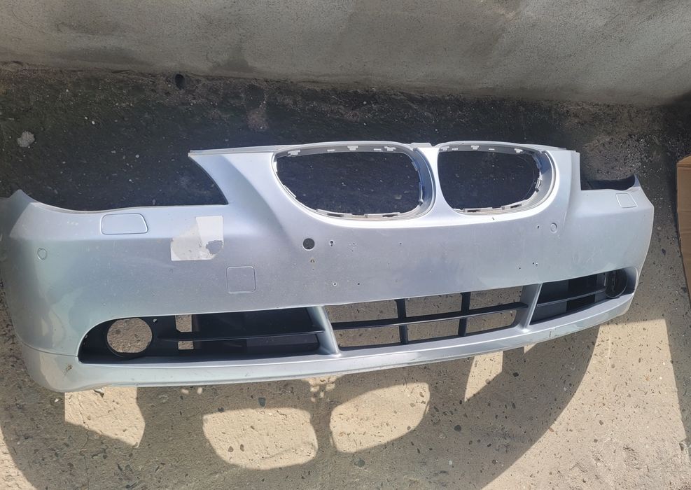 Предна броня и 2 бр. фарове за BMW E60