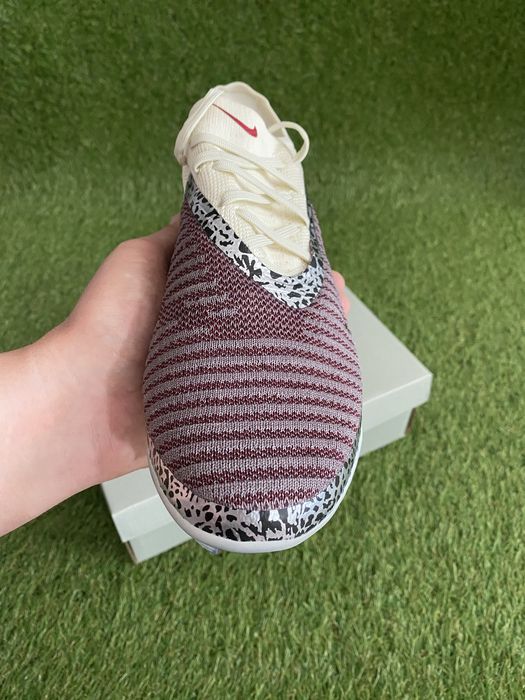 Ghete fotbal Phantom 6 Low Elite