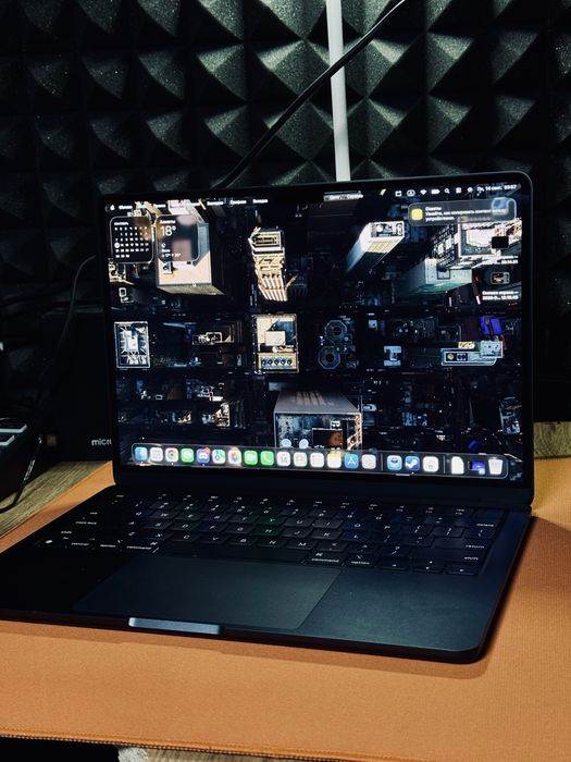 MacBook Air 13,6″ M2 8/256 GB