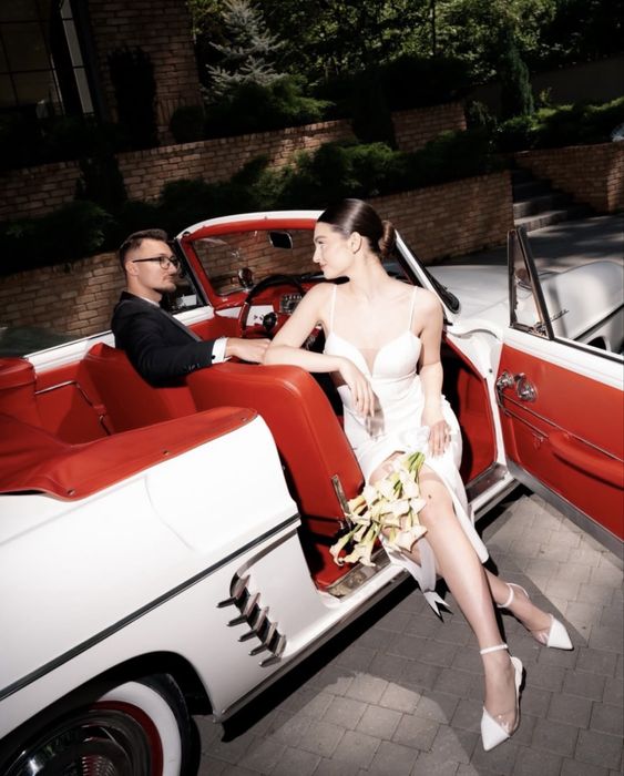 Inchiriez masini epoca decapotabile aer conditionat nunti evenimente