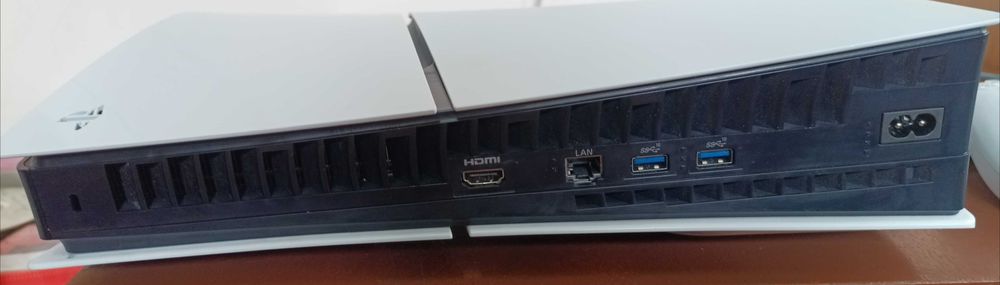 PlayStation 5 slim дисков вариант с 1 контролер и кабели!