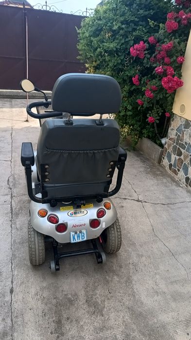 Scuter pentru persoane cu dizabilități