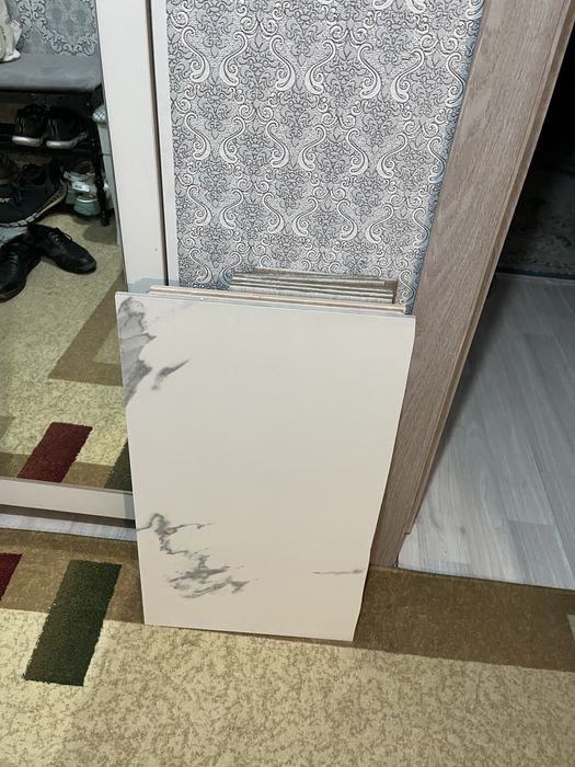 Продам  срочно кафель