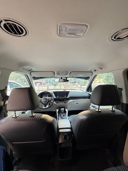 Кия каренс 2024 8 ой хеч кати бумаган петно хам йук хали янги Хиди бор