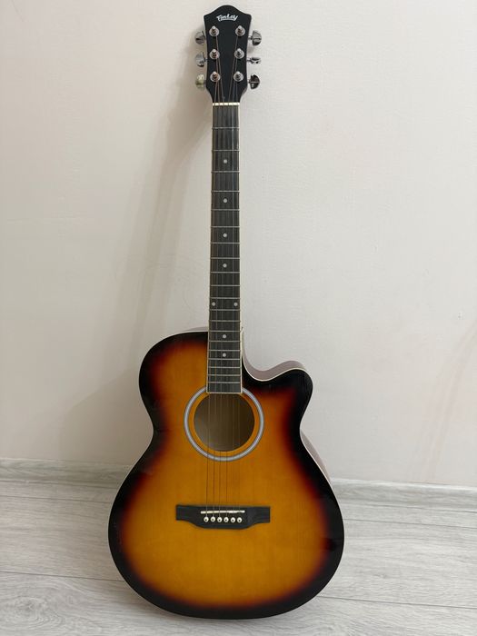 Акустическая гитара