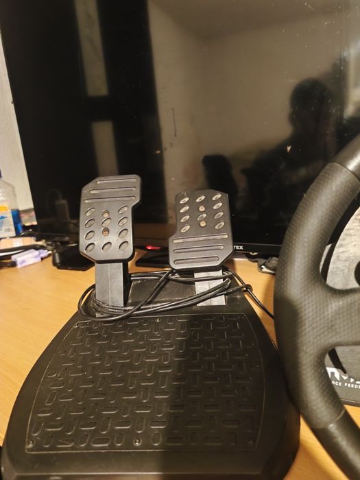Volan și pedale Thrustmaster  Original Gaming