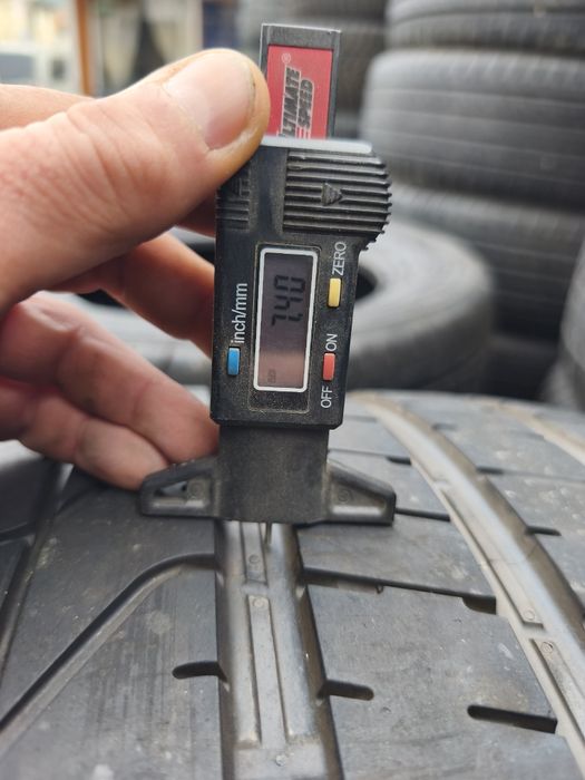 Гуми 305 30 19 Pirelli 2бр.