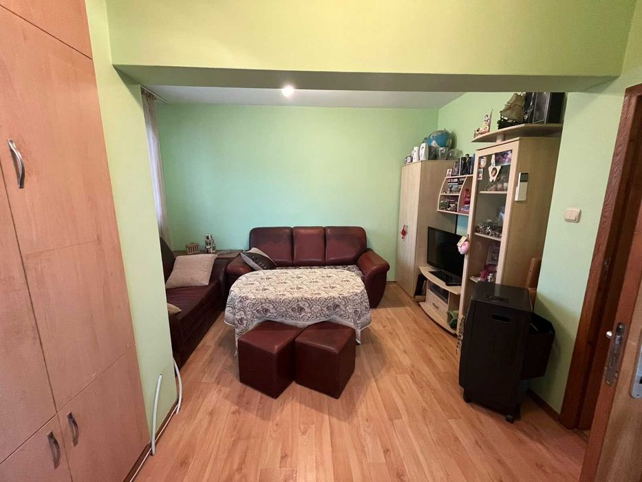 Продава се Тристаен апартамент в Търговище, Център - 85 кв.м за 1410 €/кв.м - Снимка #1
