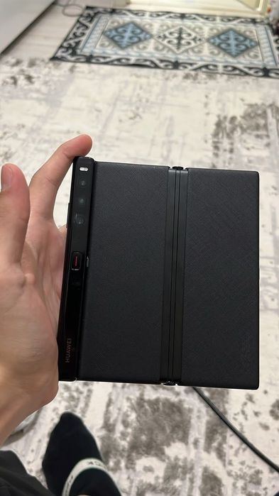 Huawei Mate XS 2