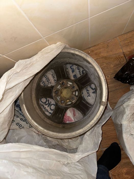 Продам диски r16 в хорошем состояние
