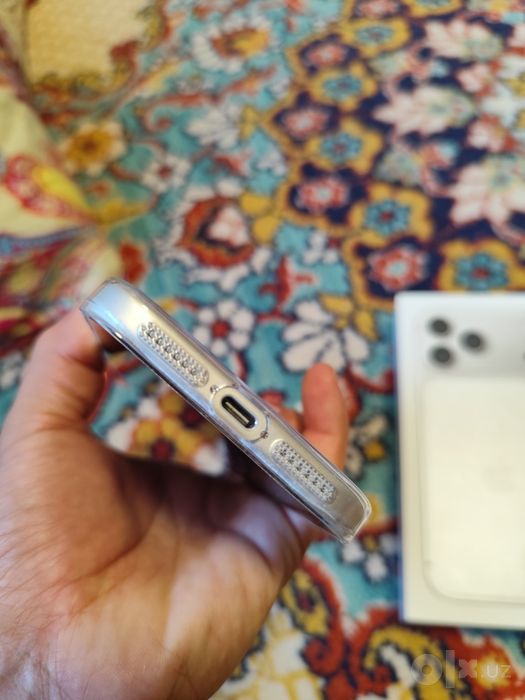 Продам Iphone 17 pro max 256G