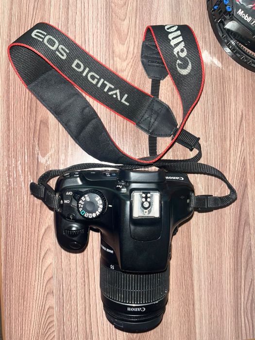 Фотоаппарат Canon 1100D