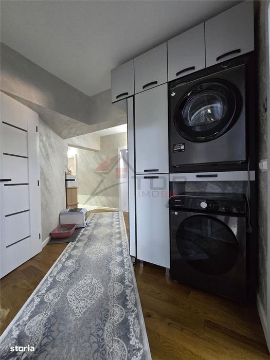 Etaj 2 - Lunca Cetatuii 4 camere decomandat cu 2 bai, bloc din ''97
