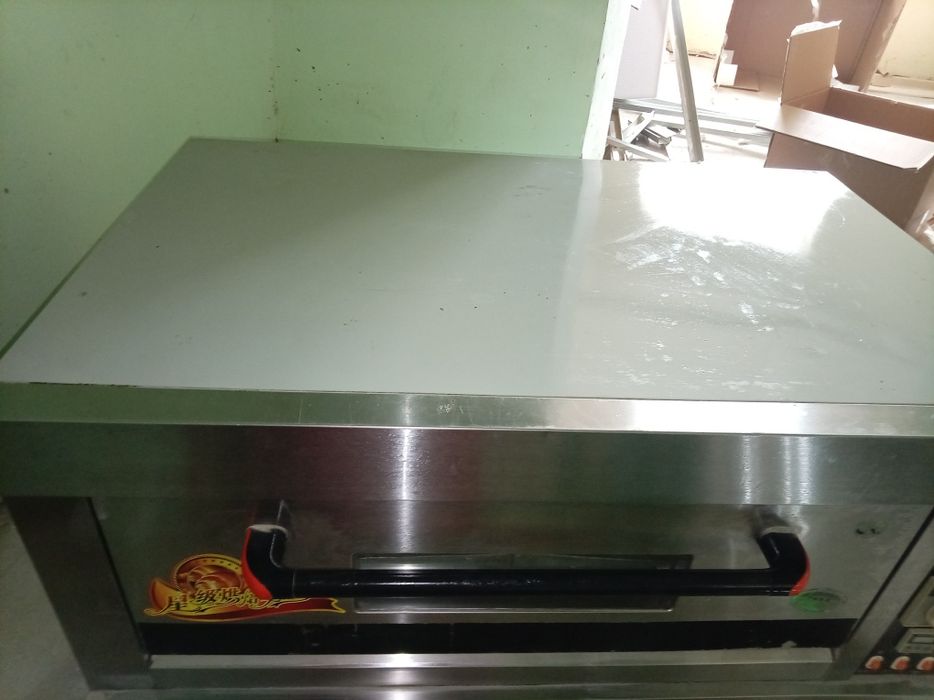 Kandiseriski pechka sotiladi