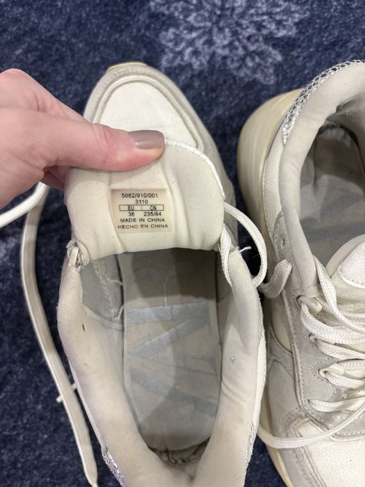 Кроссовки от Zara