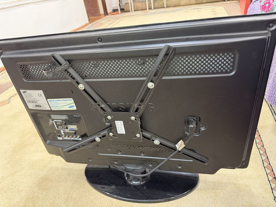 Телевизор Samsung 32" LE32C454E3W
