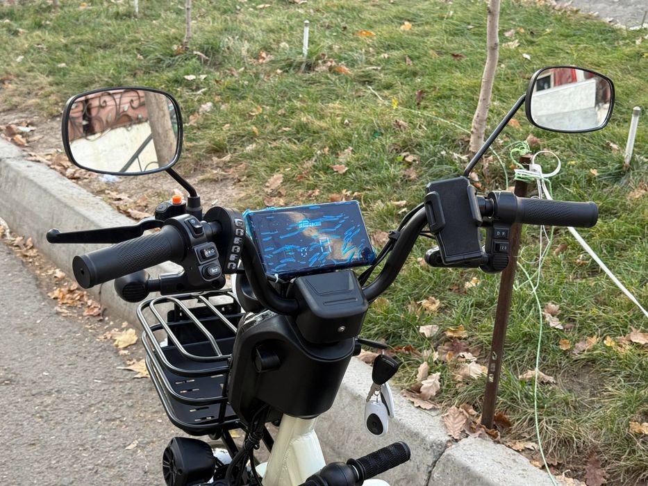 Рикша 3х колесный скутер электро