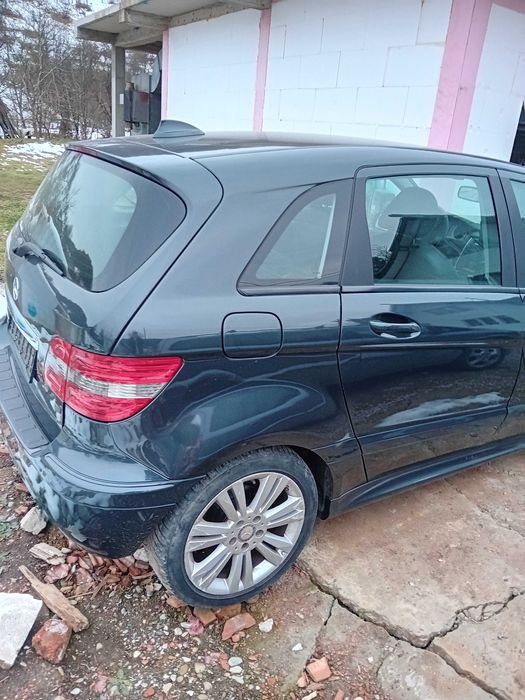 Mercedes b180 cdi 2011 euro 5 diesel