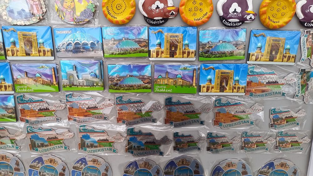 Сувенирные магниты разные
