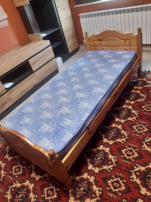 Легло "масив" с матрак