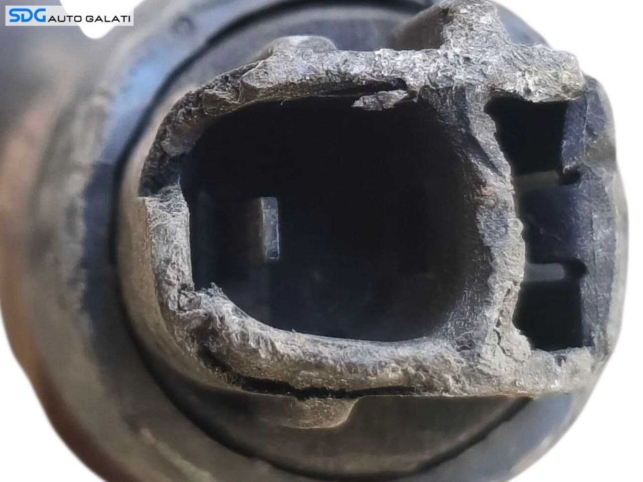 Suport Carcasa Filtru Ulei Radiator Termoflot Toyota Rav 4 2.2 D 2006 - 2012 Cod 1578126010 ( Prezinta un Dinte Rupt ) [LR1998]