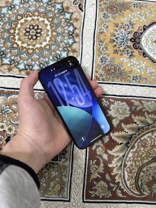 Срочно продам айфон 15