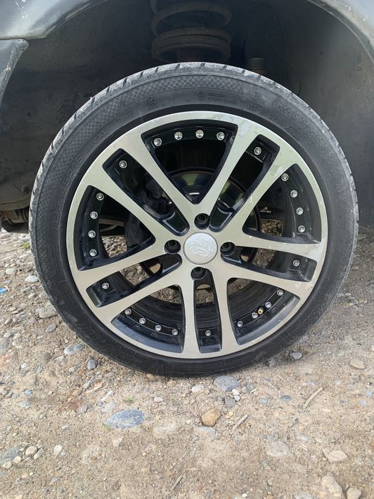 Рельс Атика Торус Камрики Воссен