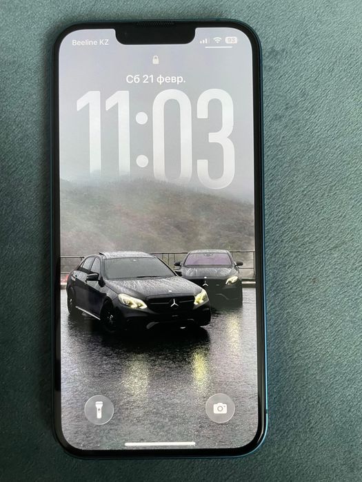 продам iphone 13