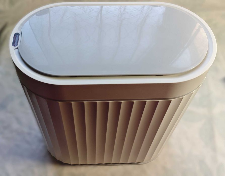 Автоматичен сензорен кош 8L смарт с капак – водоустойчив