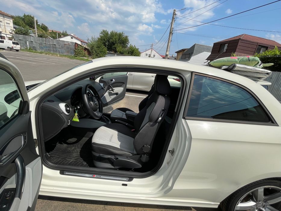 Vând Audi A1 1.4tfsi