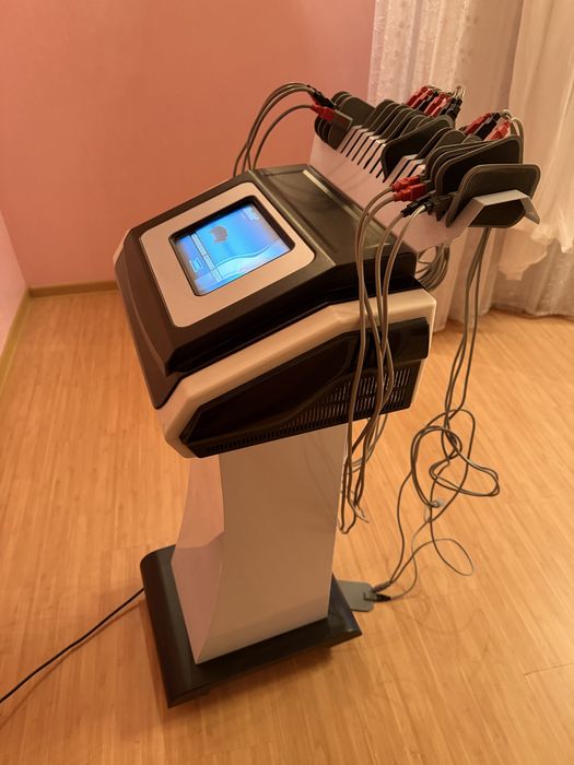 Салонный аппарат миостимулиции Merida