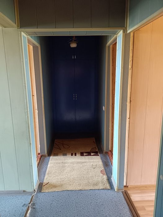 Сдается в аренду  двух комнатная на год и  дольше