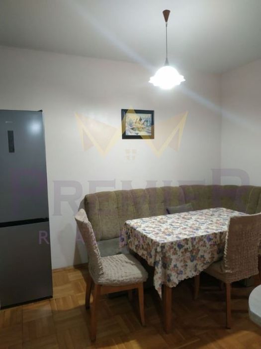 Дава се под наем Четиристаен апартамент в Варна, Възраждане 1 - 110 кв.м за 561 € - Снимка #3