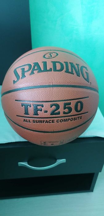 Spalding баскетболна топка Нова