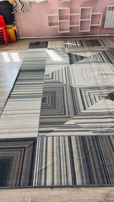 Продаю ковер 3/4 срочно