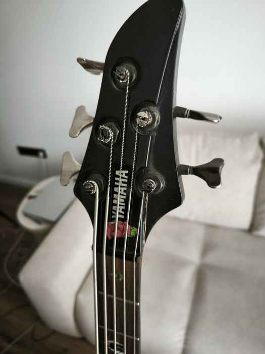 Yamaha RBX375 5-струнна бас китара